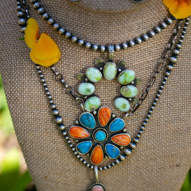 Palomino Naja Pendant