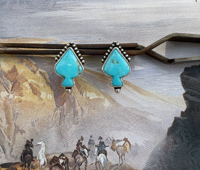 Sonoran Spade Studs